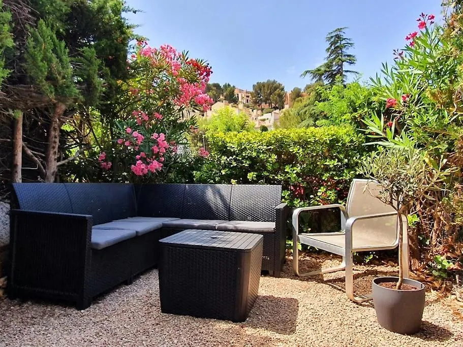 Appart La Madrague avec jardin à 2 pas de la mer Saint-Cyr-sur-Mer