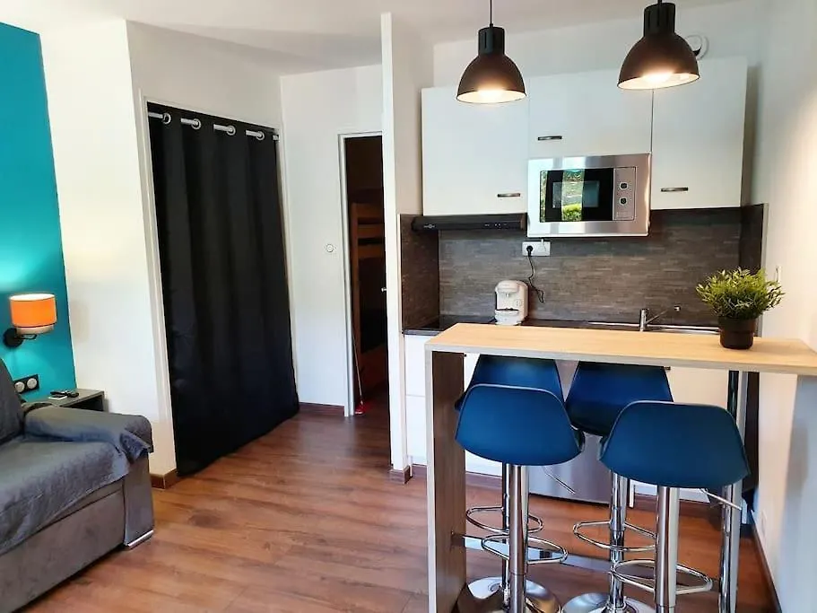 Appart La Madrague avec jardin à 2 pas de la mer Saint-Cyr-sur-Mer Appartement