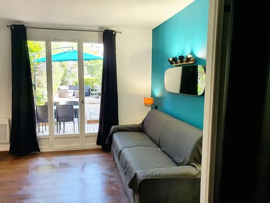 Appart La Madrague avec jardin à 2 pas de la mer Saint-Cyr-sur-Mer Appartement