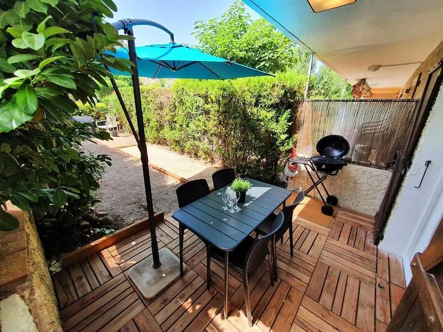 Appart La Madrague avec jardin à 2 pas de la mer Saint-Cyr-sur-Mer Appartement