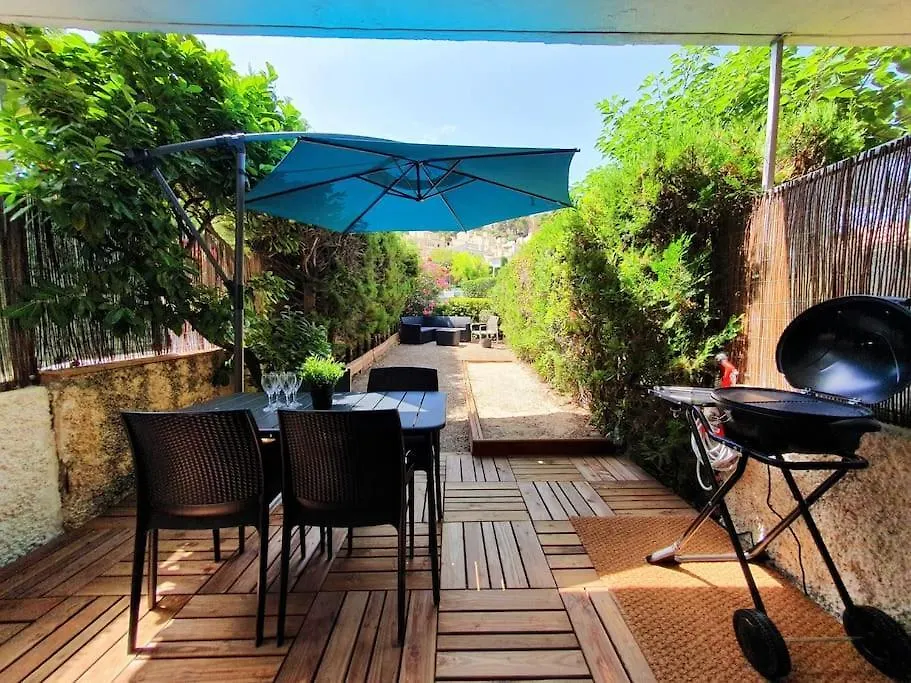 Appart La Madrague avec jardin à 2 pas de la mer Saint-Cyr-sur-Mer