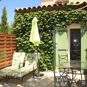Studio Cosy Avec Grande Terrasse Au Calme Hébergement de vacances