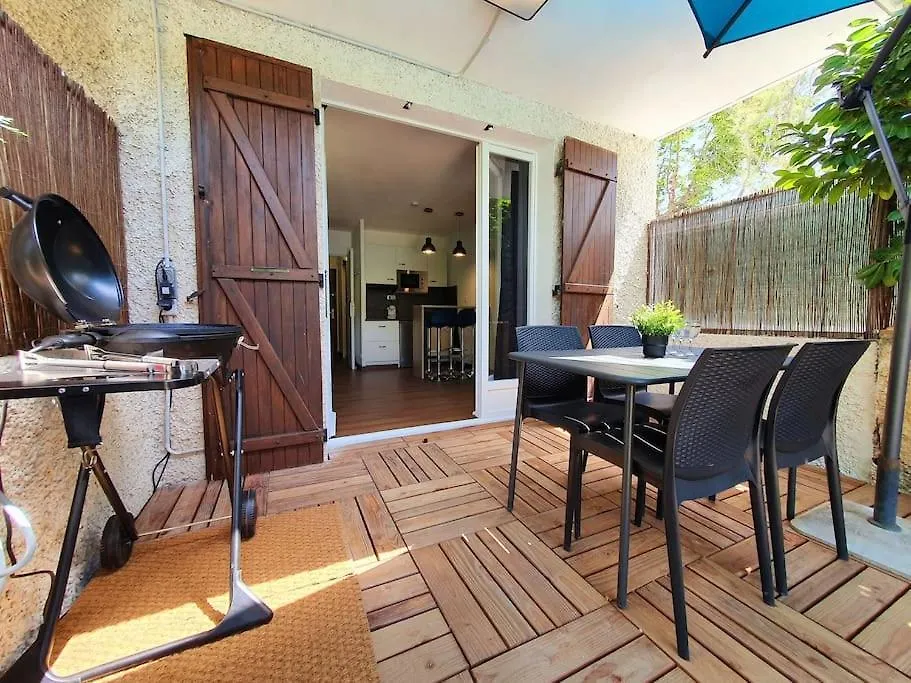 Apartment Appart La Madrague Avec Jardin A 2 Pas De La Mer Saint-Cyr-sur-Mer